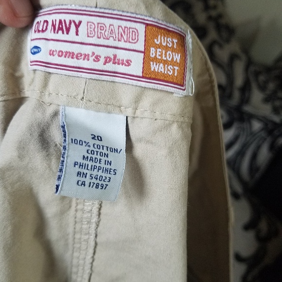 Shorts - Picture 3 of 4